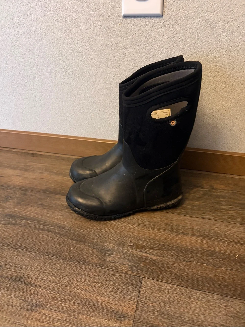 Bogs Kids Classic Outdoor Black York Solid Waterproof Insulated Boots Size 4
